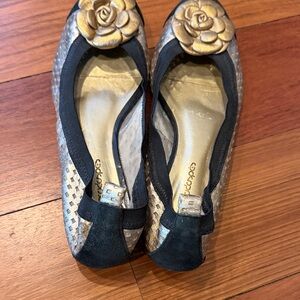 Metallic Gold Floral Toe Ballet Flats with Black Trim